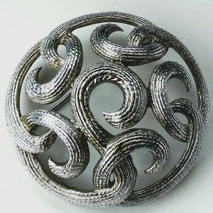Vintage Trifari Silver Tone Round Brooch/Pin